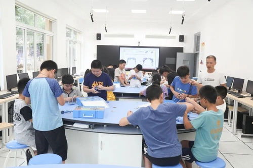 云和县启动小学暑期托管服务工作，托起学生健康快乐的暑假