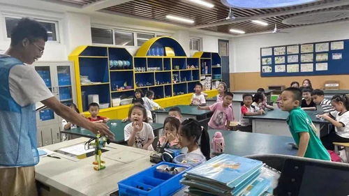 双减之下，富阳各小学优化课后托管服务，让学生开心家长放心
